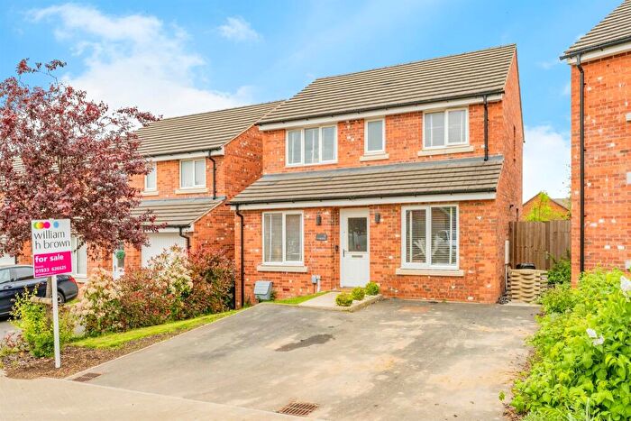 3 Bedroom Detached House For Sale In Red Kite Way, Raunds, NN9