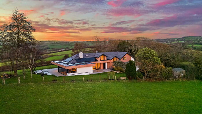 7 Bedroom Detached House For Sale In Modbury, PL21