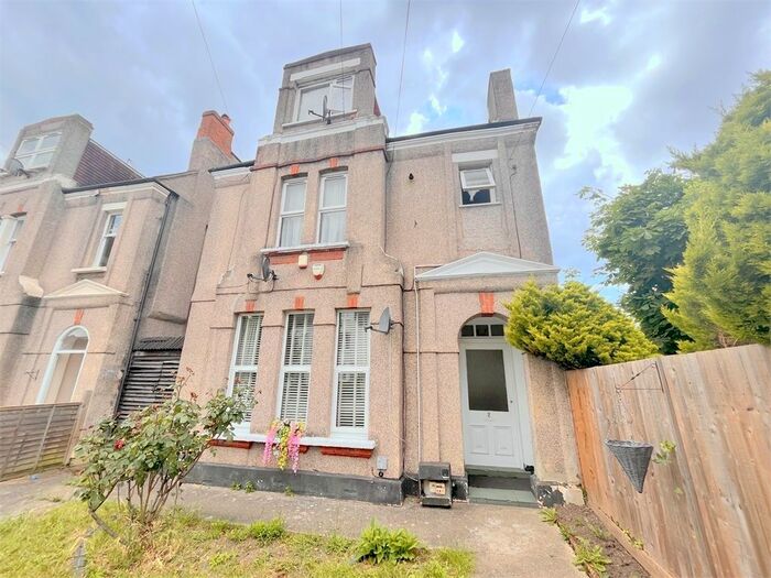 2 Bedroom Flat To Rent In Hurstbourne Road, Forest Hill, London, SE23