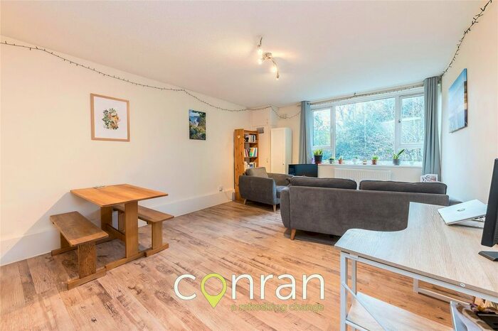 2 Bedroom Flat To Rent In Westcombe Park Road, London, SE3