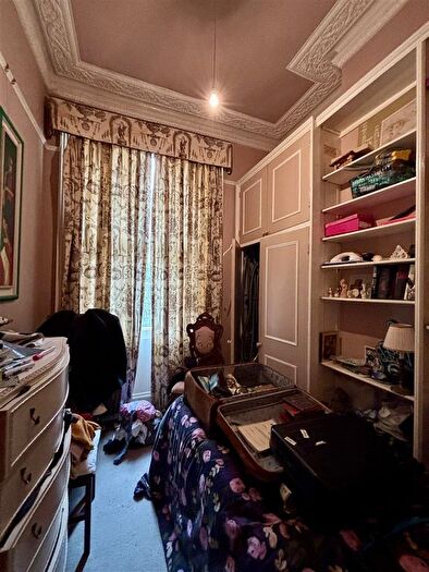 2 Bedroom Flat To Rent In Brunswick Place, Hove, BN3