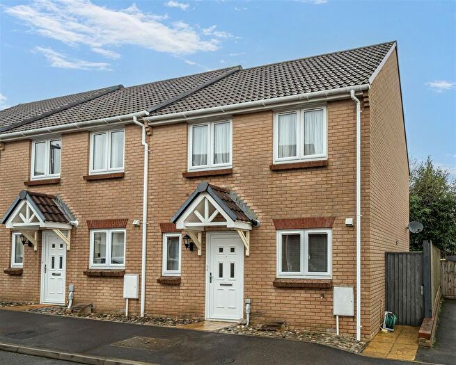 2 Bedroom Semi Detached House For Sale In Monarch Road, Crewkerne, TA18