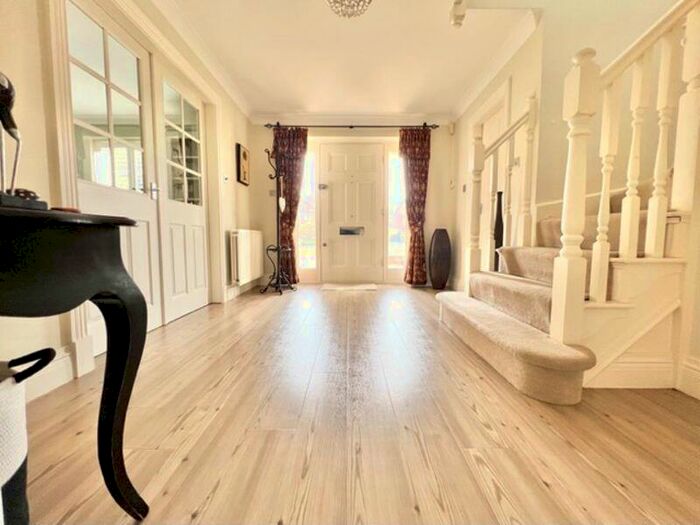 5 Bedroom Detached House For Sale In Park Lane, Cleethorpes, DN35