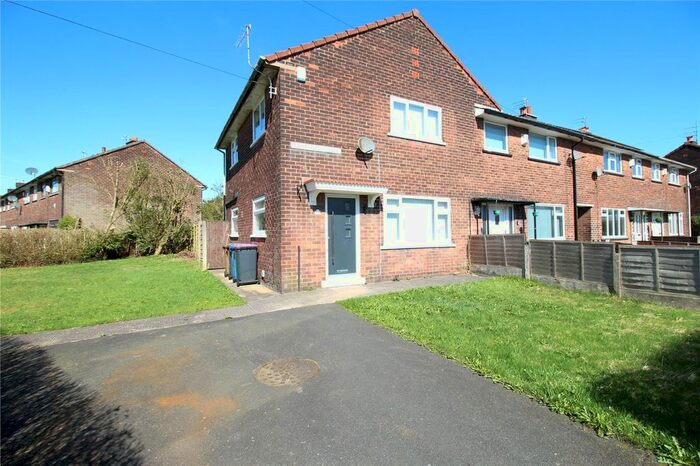 3 Bedroom End Of Terrace House To Rent In Trafford Drive, Little Hulton, Manchester, Greater Manchester, M38