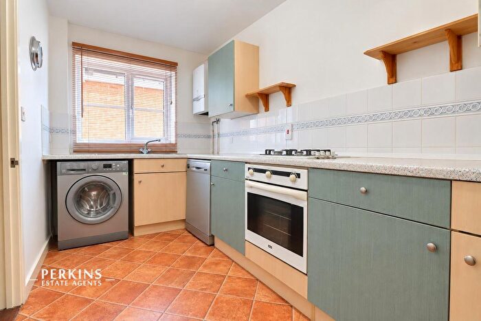 3 Bedroom End Of Terrace House For Sale In Greenford, UB6