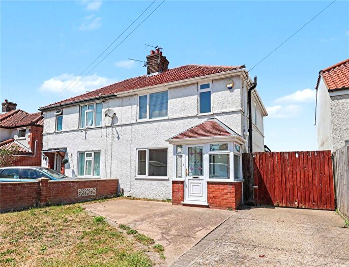 3 Bedroom Semi Detached House For Sale In Harlington Avenue, Hellesdon, Norwich, Norfolk, NR6