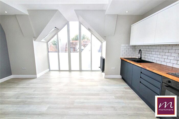 1 Bedroom Apartment To Rent In - Buckingham Street, Aylesbury, Buckinghamshire, HP20