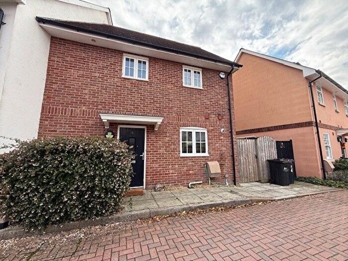 2 Bedroom Property To Rent In Willow Park, Blandford Forum, DT11