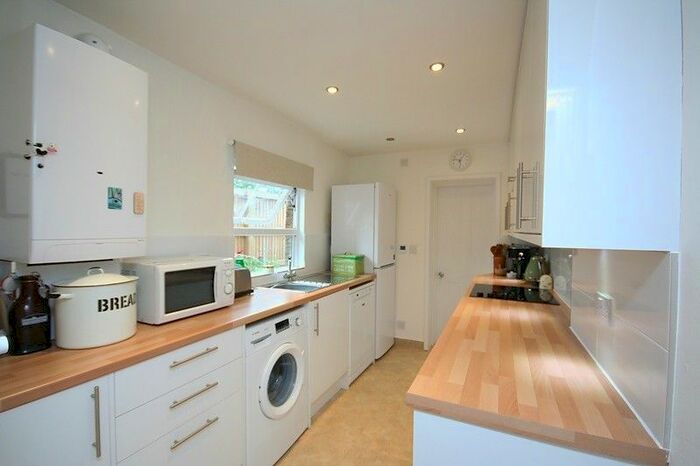 2 Bedroom End Of Terrace House To Rent In Duke Street, Windsor, Berkshire, SL4