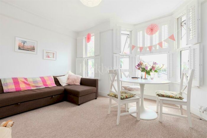 2 Bedroom Flat To Rent In College Road, Kensal Rise, NW10