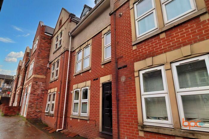 Studio To Rent In Church Road, St. George, BS5