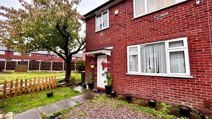 3 Bedroom Semi-detached House For Sale In Buttermere Road, Farnworth, Bolton, BL4