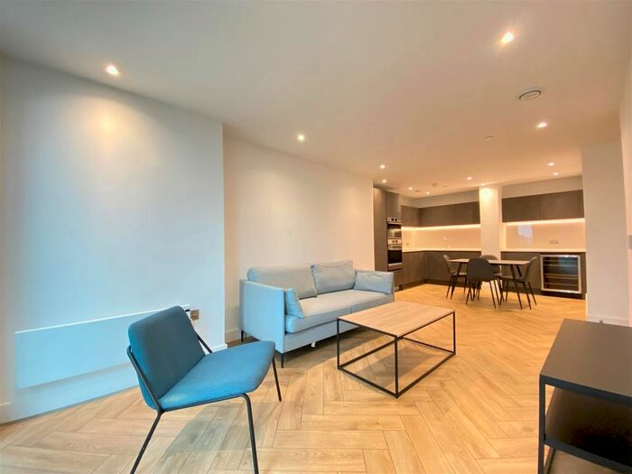 2 Bedroom Flat To Rent In Victoria Residence, Silvercroft Street, Manchester, M15