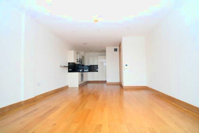 2 Bedroom Flat To Rent In Scarbrook Road, Croydon, CR0