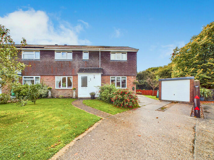 3 Bedroom Semi-Detached House For Sale In West Park Road, Handcross, RH17