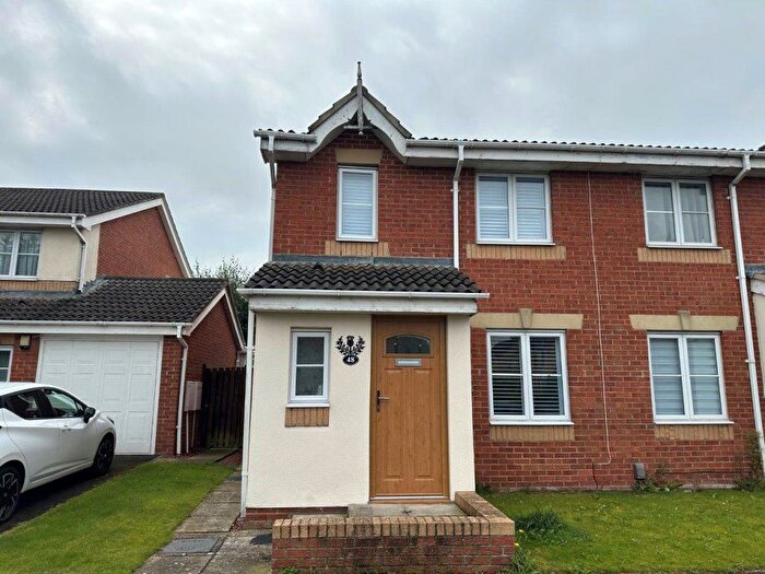 3 Bedroom Semi-Detached House To Rent In Carlton Moor Crescent, Darlington, DL1