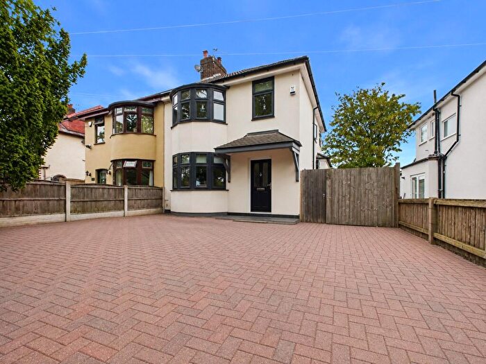 3 Bedroom Semi-Detached House For Sale In Childwall Road, Liverpool., L15