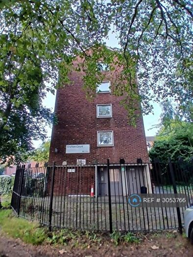 2 Bedroom Flat To Rent In Grafton Court, Nottingham, NG7