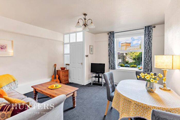 1 Bedroom Flat For Sale In Huddersfield Road, Delph, Saddleworth, OL3