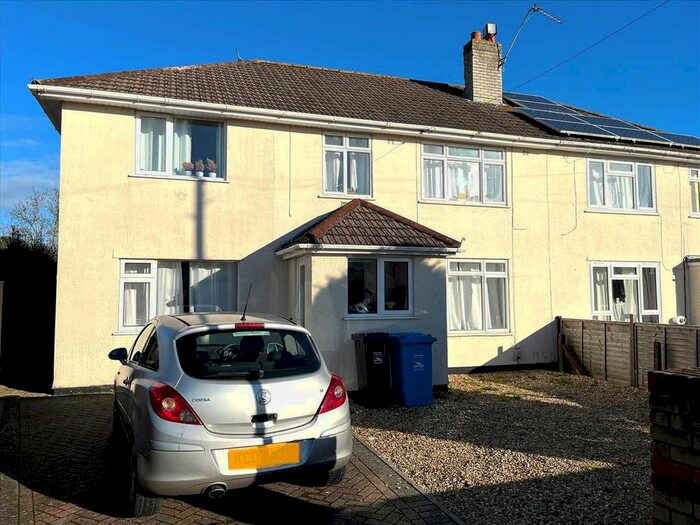 5 Bedroom Semi-Detached House To Rent In Hawkins Road, Wallisdown, Bournemouth, BH12