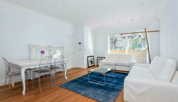 3 Bedroom Apartment To Rent In Herne Hill Road, London, SE24