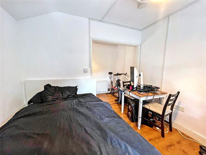 1 Bedroom Flat To Rent In Hither Green Lane, London, SE13