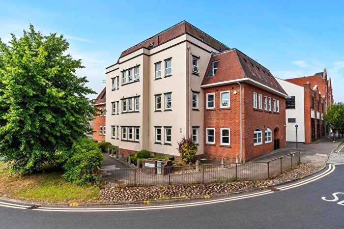 1 Bedroom Flat To Rent In Crouch Street, Colchester, CO3