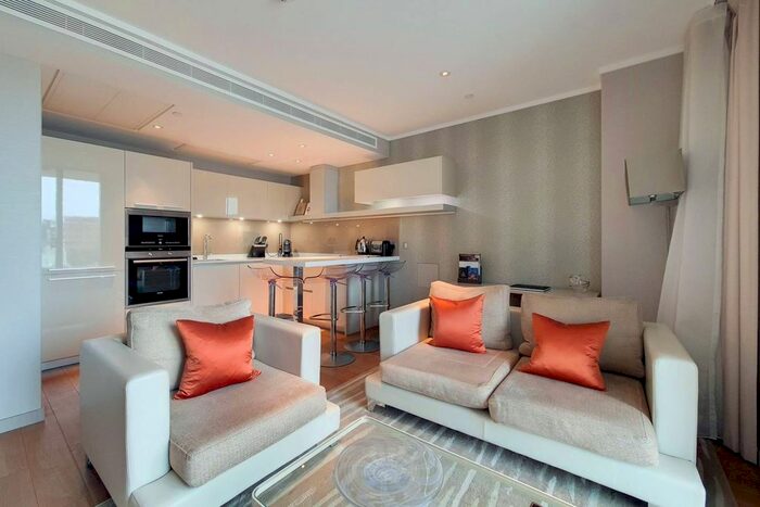 2 Bedroom Flat To Rent In Lower Thames Street, City, London, EC3R