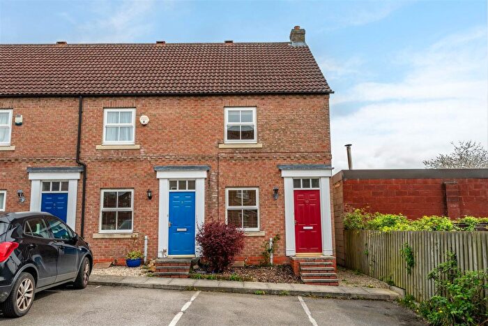2 Bedroom End Of Terrace House To Rent In Albert Close, Acomb, York, YO24