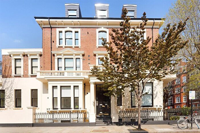 2 Bedroom Flat To Rent In Earl's Court Square, London, SW5