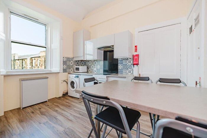 5 Bedroom Flat To Rent In L East Preston Street, Edinburgh, EH8