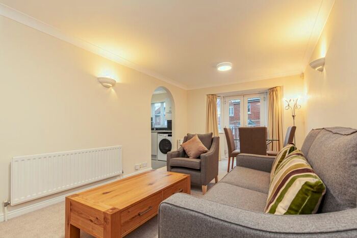 2 Bedroom Apartment To Rent In St Thomas Street, Oxford, OX1