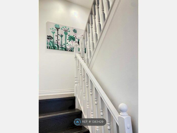 6 Bedroom End Of Terrace House To Rent In Lower Green Gardens, Worcester Park, KT4