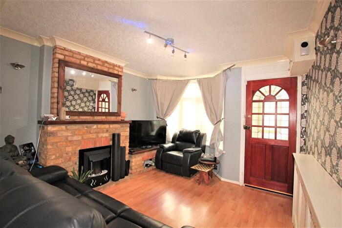 2 Bedroom Terraced House To Rent In Cromer Road, Nth Wat, Watford, WD24
