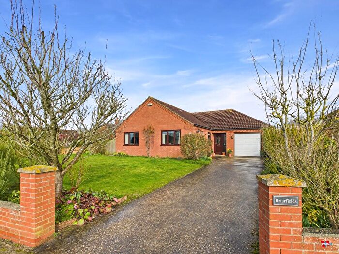 3 Bedroom Detached Bungalow For Sale In West Lane, Haltham, LN9
