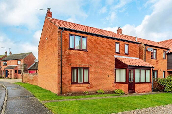 4 Bedroom Detached House For Sale In St. Andrews Close, Worstead, NR28