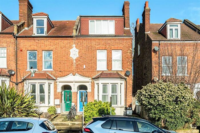 2 Bedroom Flat For Sale In Ladywell Road, Ladywell, SE13