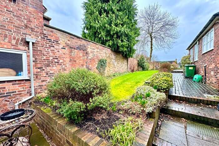 2 Bedroom Apartment To Rent In Hospital Street, Nantwich, Cheshire, CW5