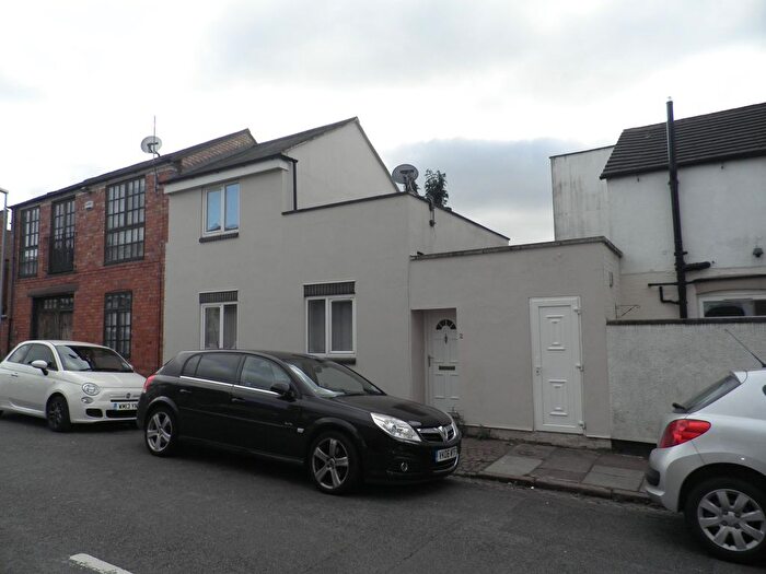 2 Bedroom Flat To Rent In Adnitt Road, Abington, Northampton, NN1