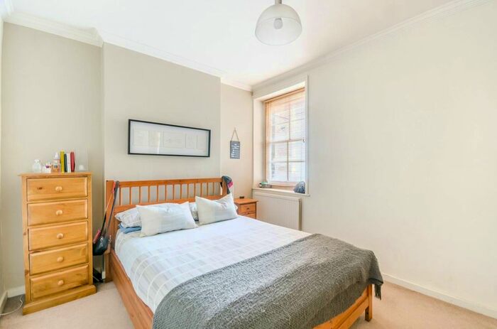1 Bedroom Flat For Sale In Cranfield Court, Marylebone, London, W1H