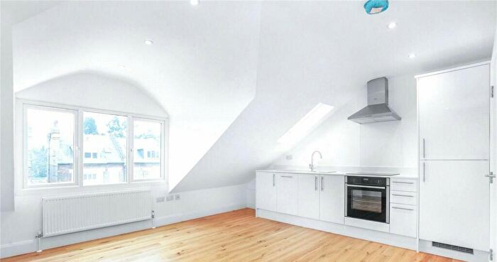 1 Bedroom Flat To Rent In Mountfield Road, Finchley, N3