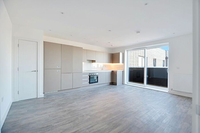 2 Bedroom Flat For Sale In Woolwich Road, London, SE7