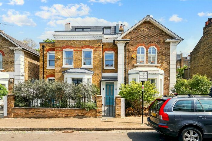 5 Bedroom Semi-Detached House To Rent In St. John's Hill Grove, London, SW11