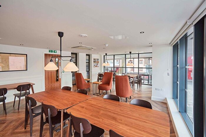 Studio To Rent In Blackhorse Lane, London, E17