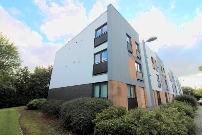 2 Bedroom Flat To Rent In Firpark Close, Glasgow, G31