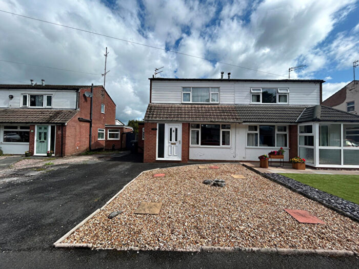 3 Bedroom Semi-Detached House For Sale In Bannister Hall Crescent, Higher Walton, PR5