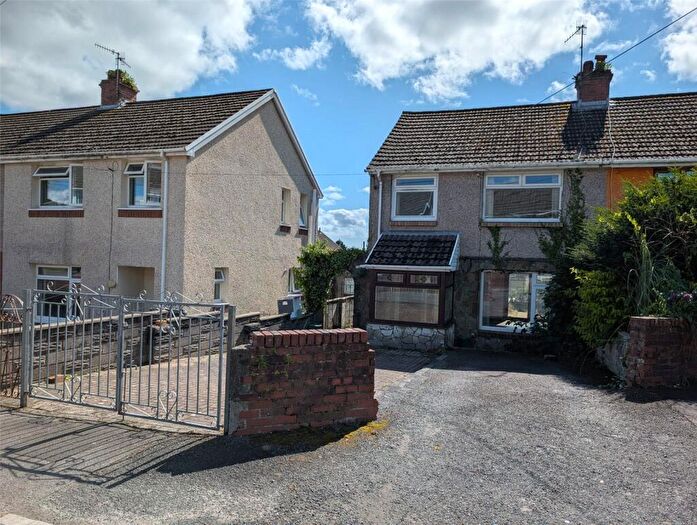 4 Bedroom Semi-Detached House For Sale In Heol Y Llwynau, Trebanos, Pontardawe, Swansea, SA8