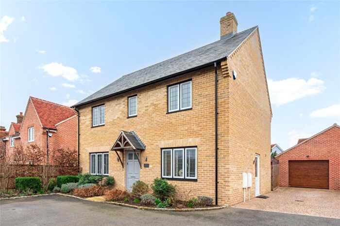 4 Bedroom Detached House For Sale In Hollowday Road, Cranfield, Bedfordshire, MK43