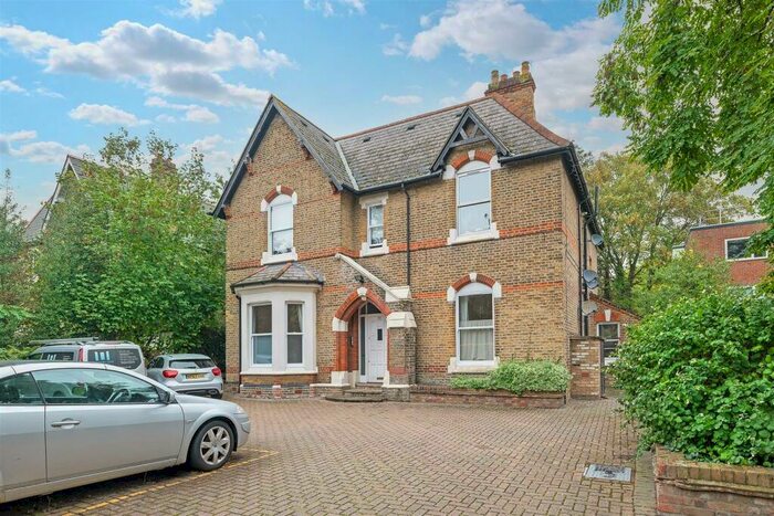 1 Bedroom Flat To Rent In Albemarle Road, , Beckenham, BR3