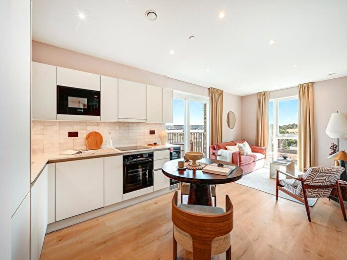 1 Bedroom Apartment To Rent In The Draper, Caversham Rd, NW9